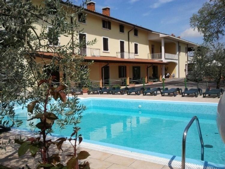 לאזיסה Hotel La Rama מראה חיצוני תמונה